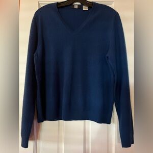 SAKS FIFTH AVENUE BLUE CASHMERE V-NECK SWEATER L
